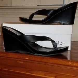 Size 12 Black Wedge Sandal!!!